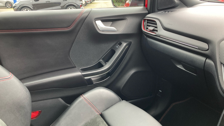 Ford Puma ST 1.0 EcoBoost Hybrid mHEV ST 5dr DCT Petrol Hatchback